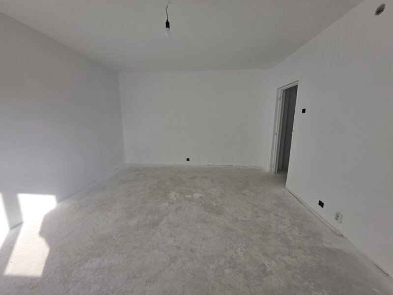 Calea Vitan, vav mall Vitan, bloc 1987, stradal, bloc reabilitat