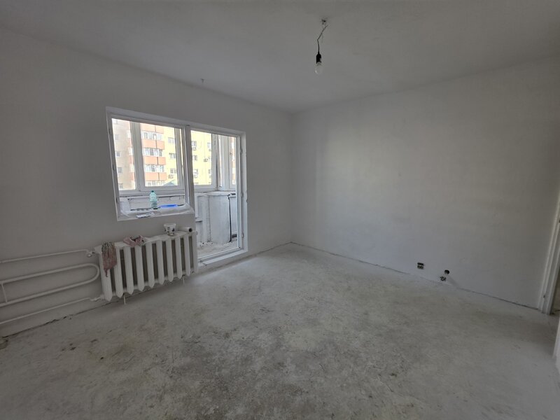 Calea Vitan, vav mall Vitan, bloc 1987, stradal, bloc reabilitat